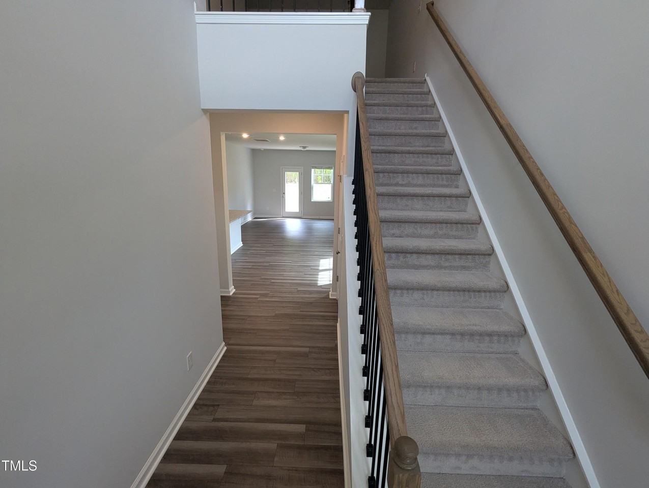 4020 Whitney Peak Dr - Photo 3 of 21