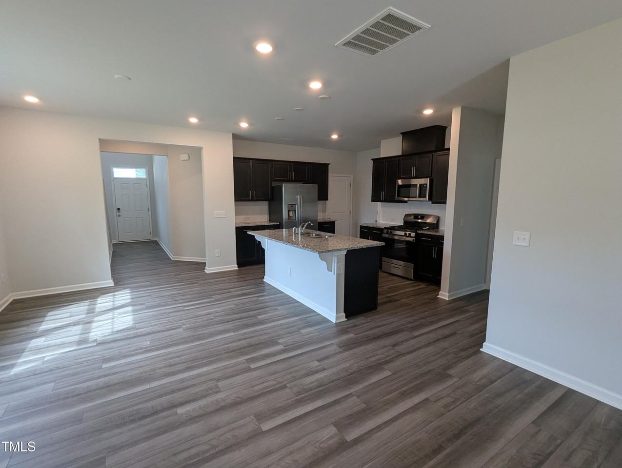 4020 Whitney Peak Dr - Photo 5 of 21