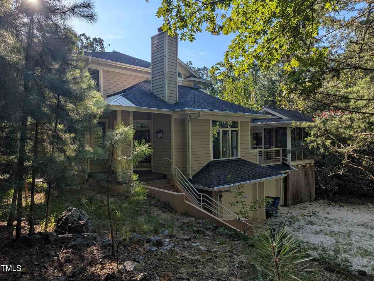 1011 Wood Sage Dr - Photo 3 of 32