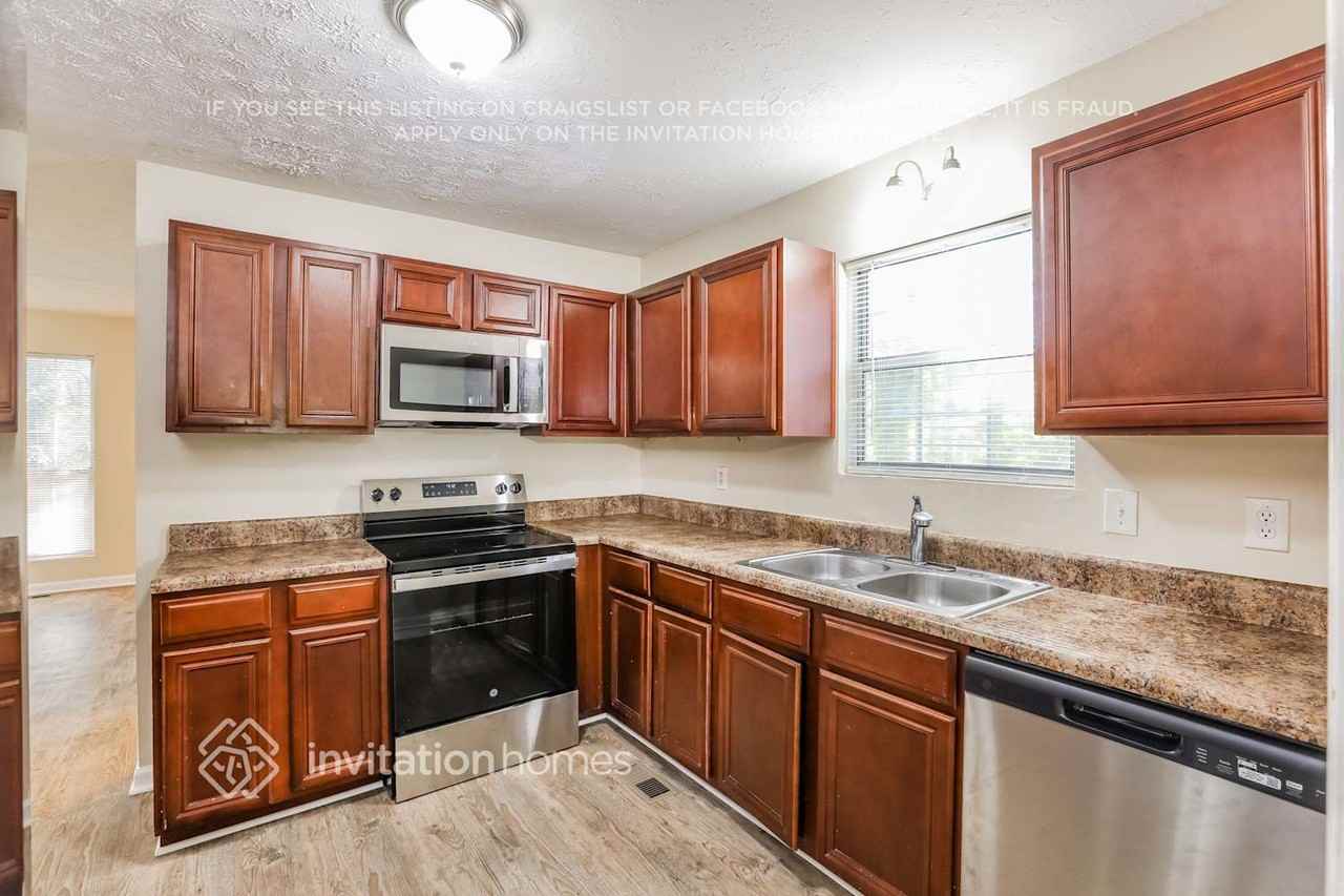 3629 Sharon Ct - Photo 7 of 18