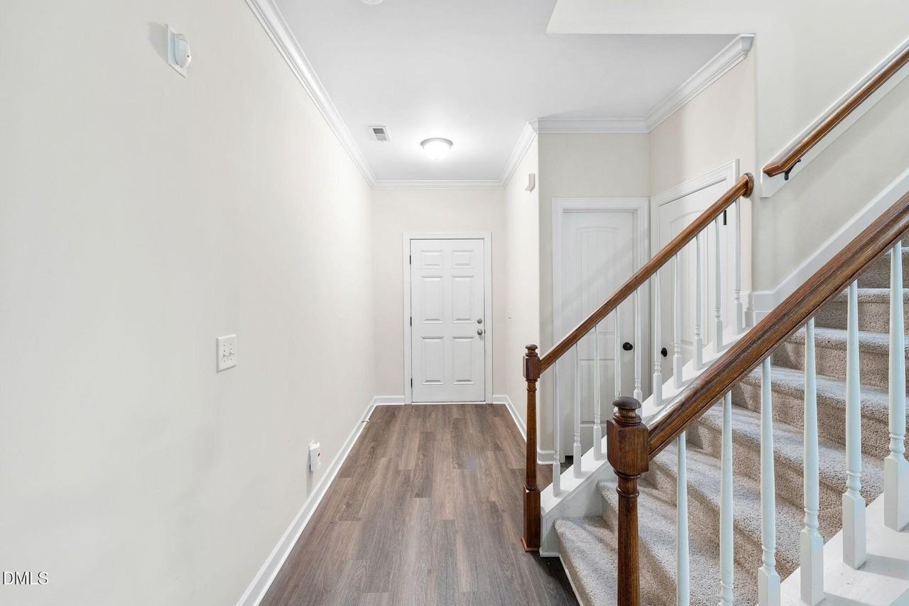 204 Mainline Station Dr - Photo 3 of 25