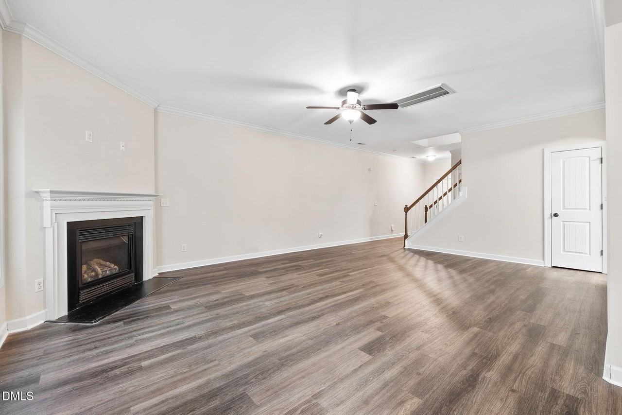 204 Mainline Station Dr - Photo 6 of 25