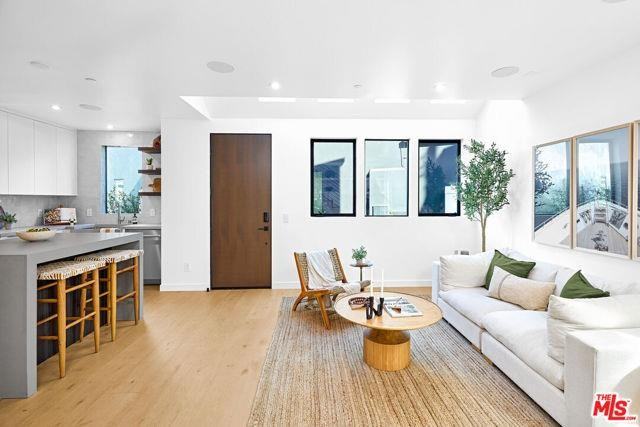 1813 Penmar Ave - Photo 3 of 8