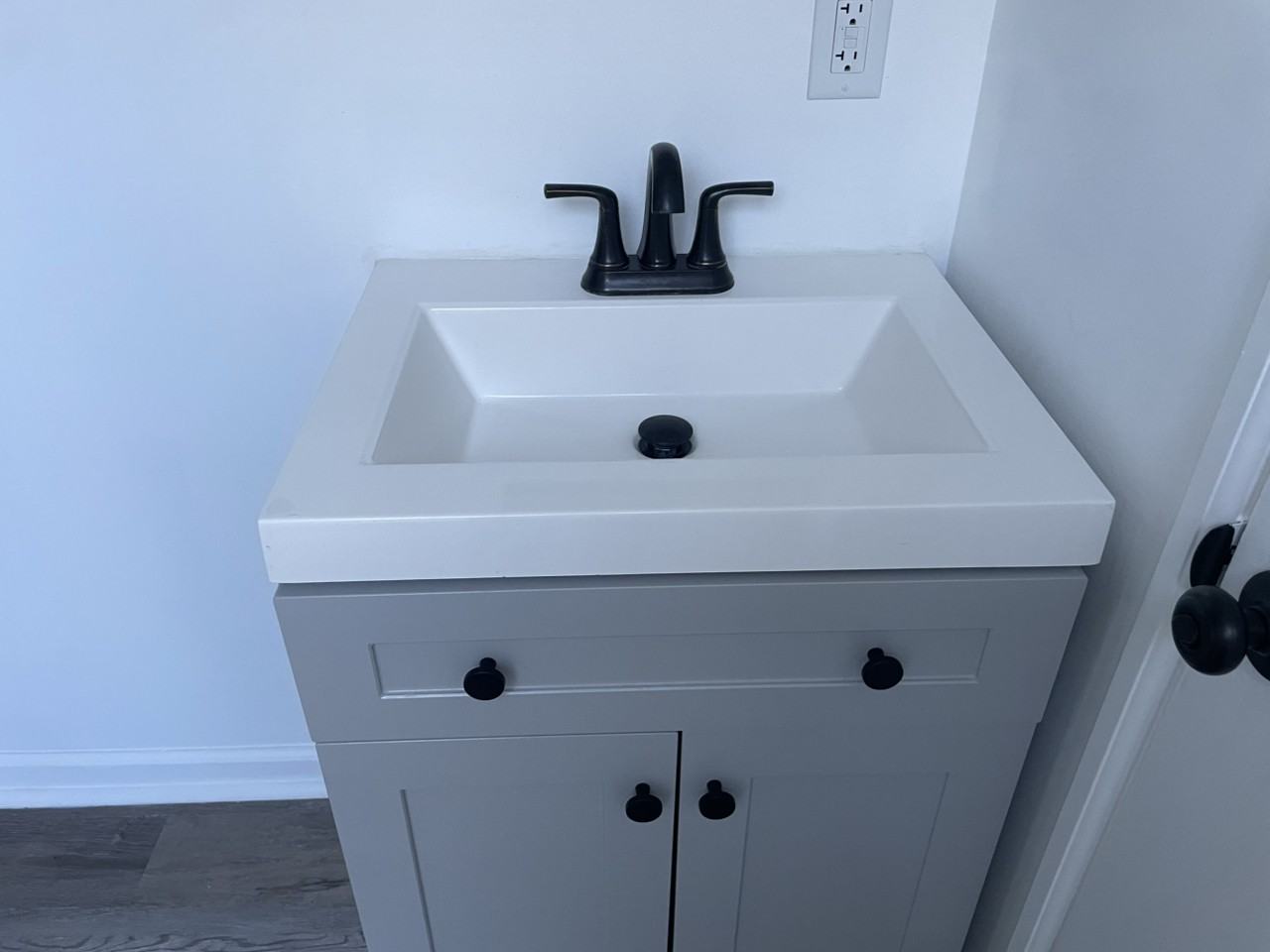 301 S Braddock St #4 - Photo 3 of 20