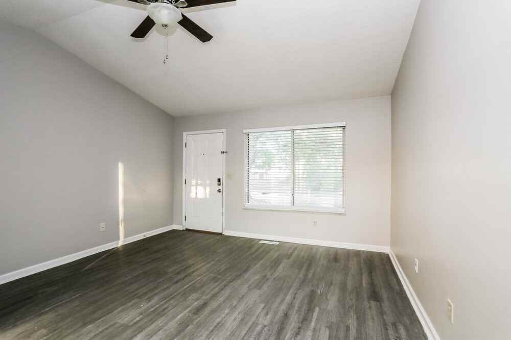 3117 Falcon Bridge Dr - Photo 6 of 25