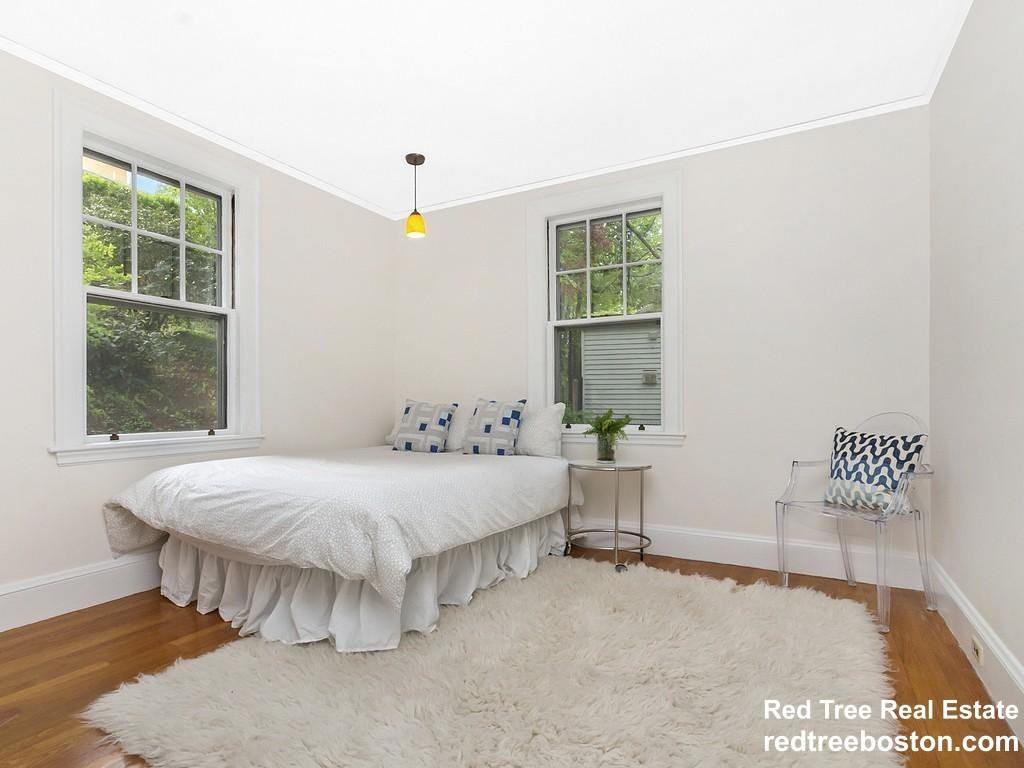 66 Algonquin Rd #1 - Photo 5 of 8