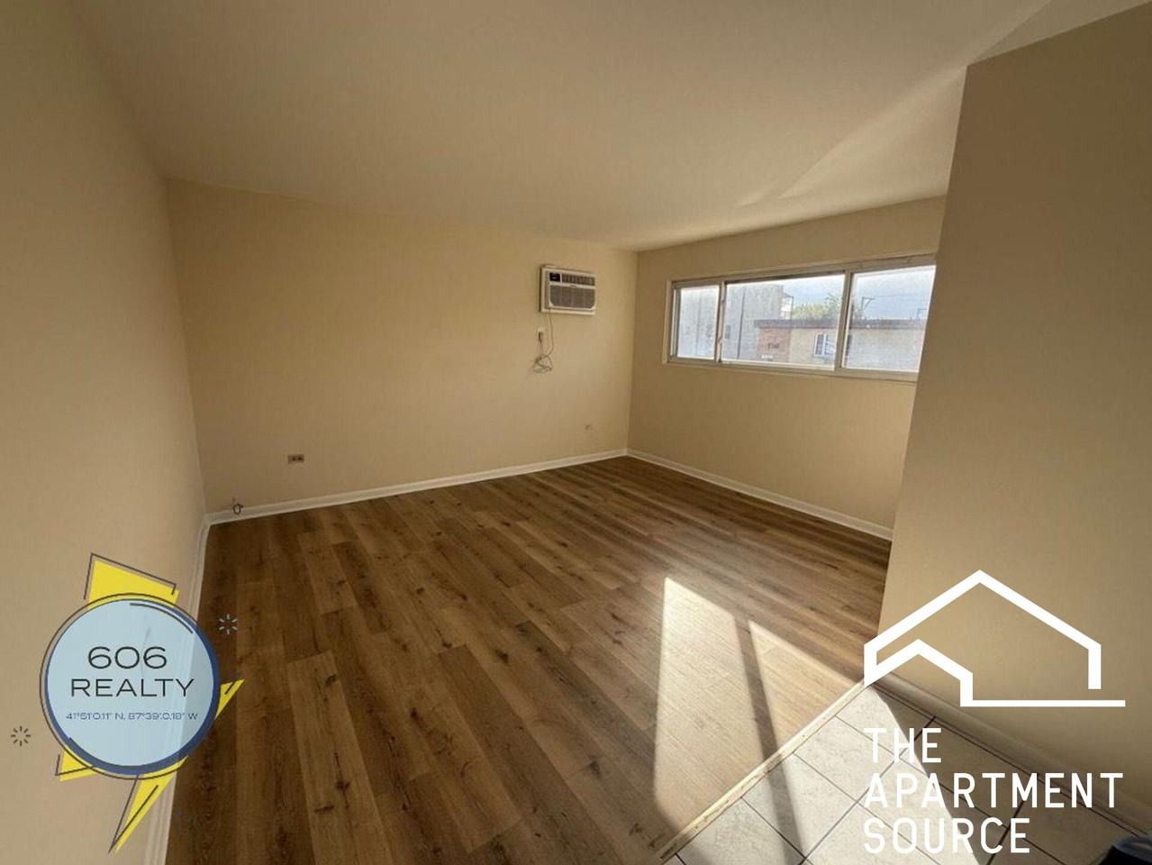 5758 W 35th St #305 - Photo 3 of 10