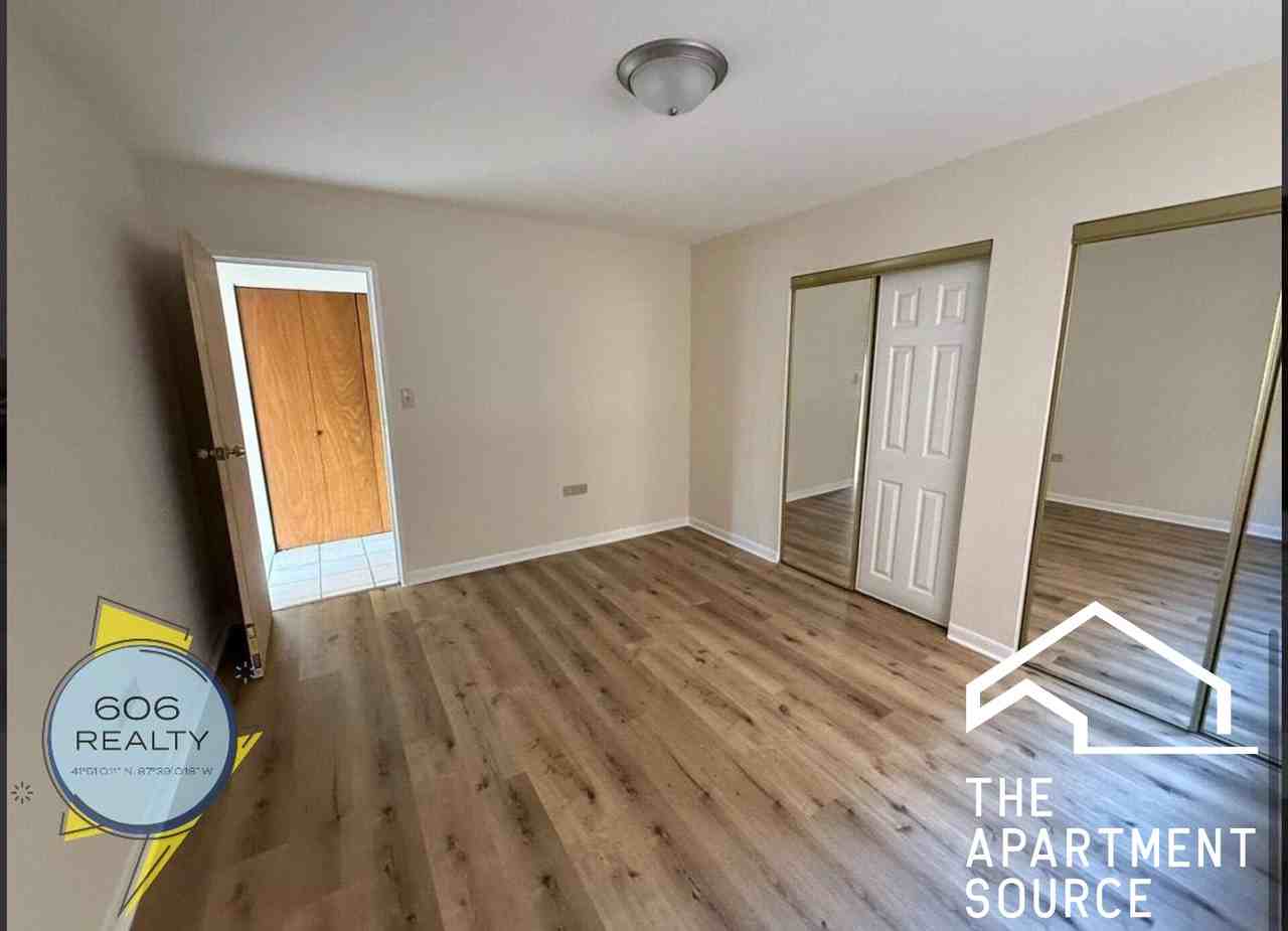5758 W 35th St #305 - Photo 6 of 10