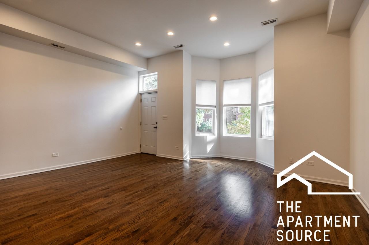 2112 N Campbell Ave #1 - Photo 3 of 24