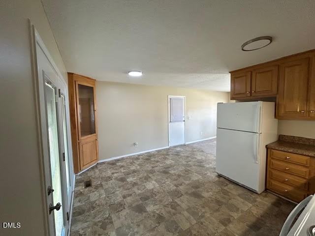 309 Saints St - Photo 5 of 19