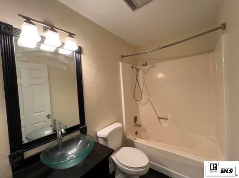 110 Westchase Dr - Photo 6 of 10