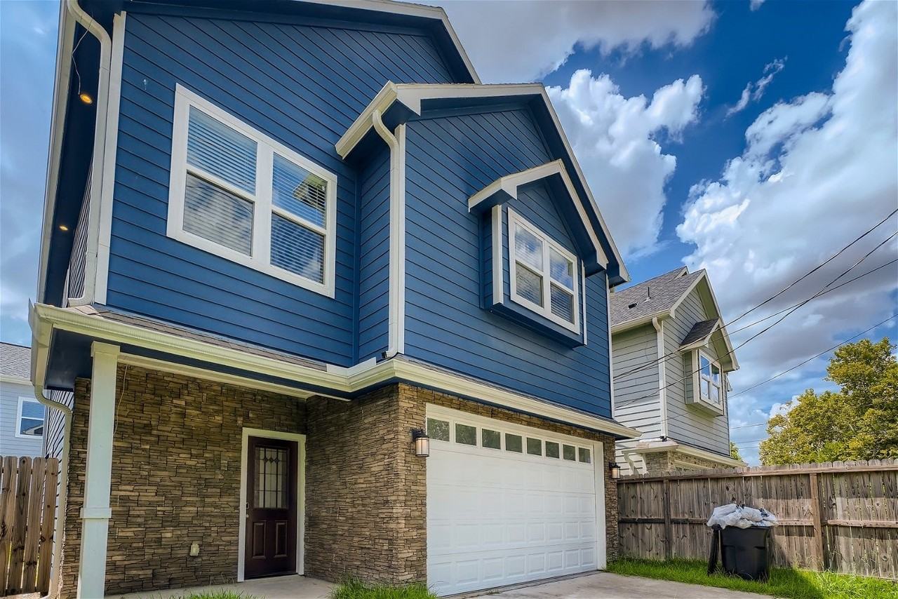 3801 Oxford St - Photo 2 of 27