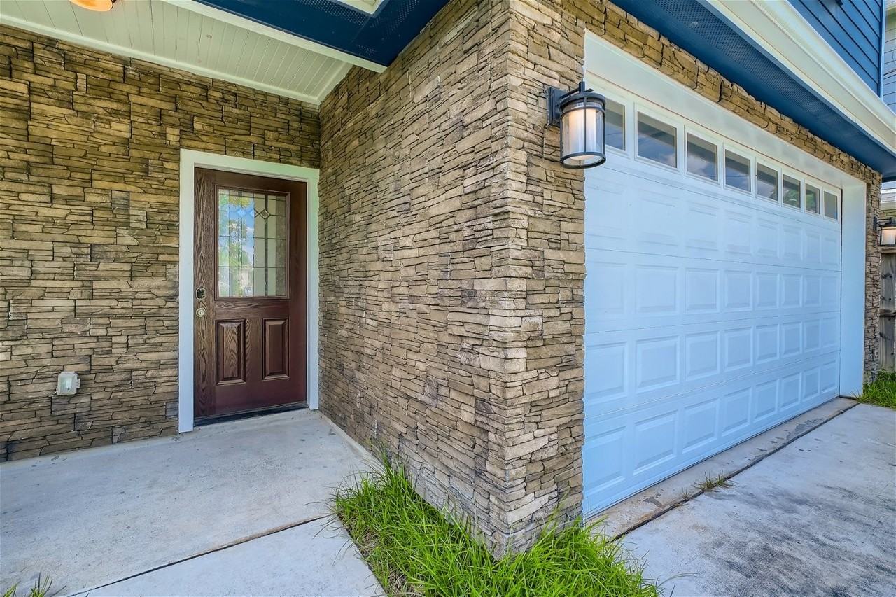 3801 Oxford St - Photo 4 of 27