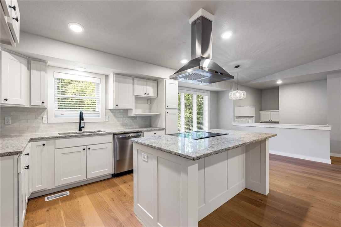 6 Erith Ln - Photo 4 of 25