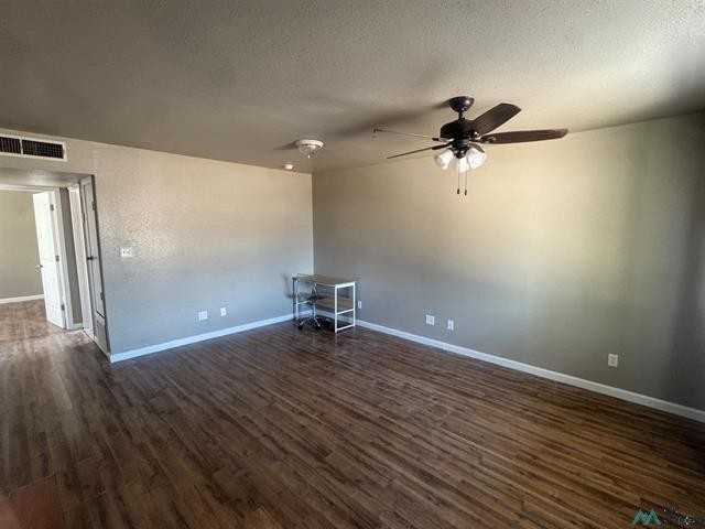 905 Bullock Ct - Photo 2 of 8