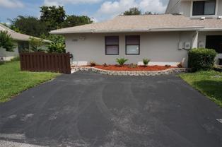 5325 Jog Ln - Photo 1 of 1