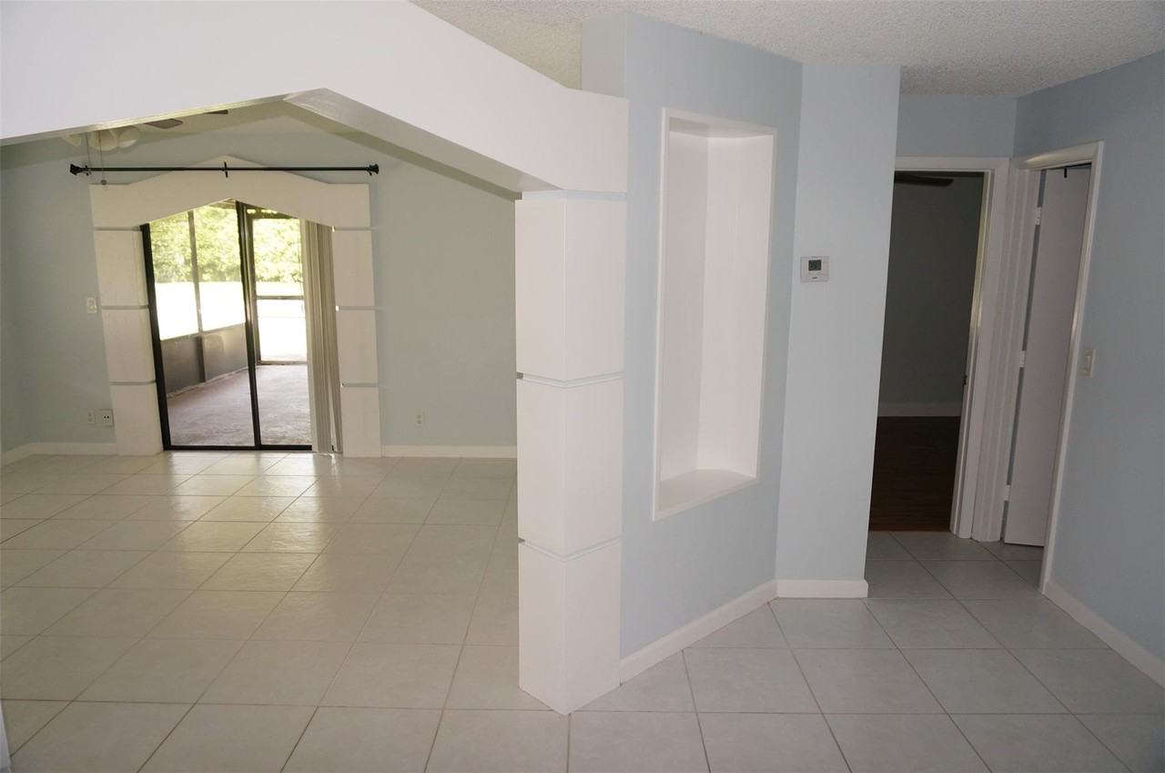 5325 Jog Ln - Photo 7 of 20