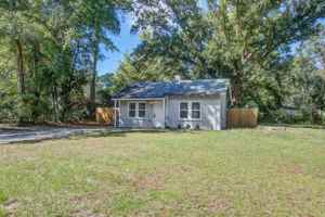 featured image of 118 Klein St