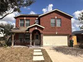 featured image of 819 Briarwood Dr