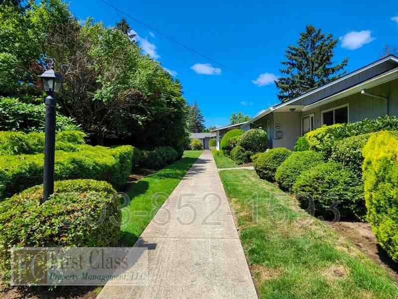 18001 Ne Pacific St #102