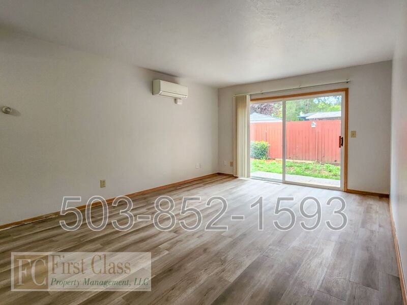 18001 Ne Pacific St #102 - Photo 5 of 25