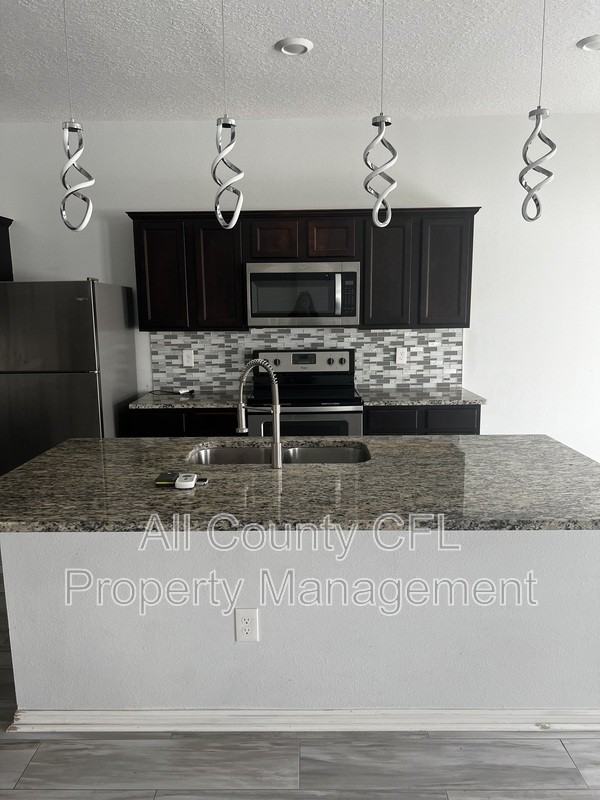 3920 Saltmarsh Loop - Photo 7 of 29