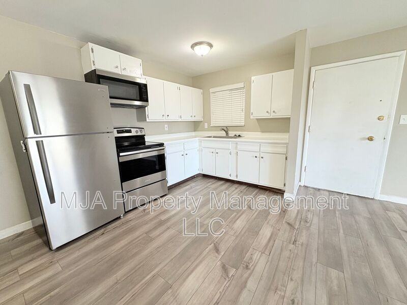 2640 Westsouth #07 - Photo 3 of 13