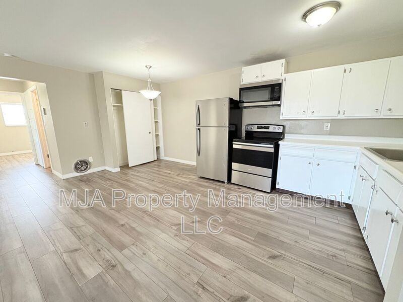 2640 Westsouth #07 - Photo 4 of 12