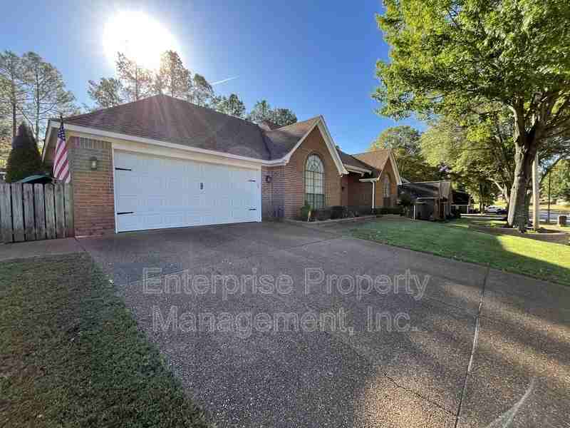 384 Walnut Trace Dr - Photo 2 of 28