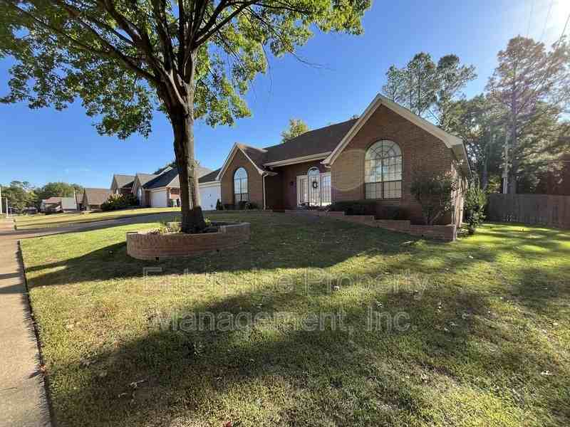 384 Walnut Trace Dr - Photo 3 of 28