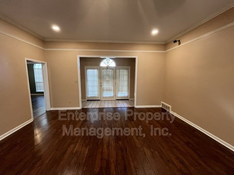 384 Walnut Trace Dr - Photo 6 of 28