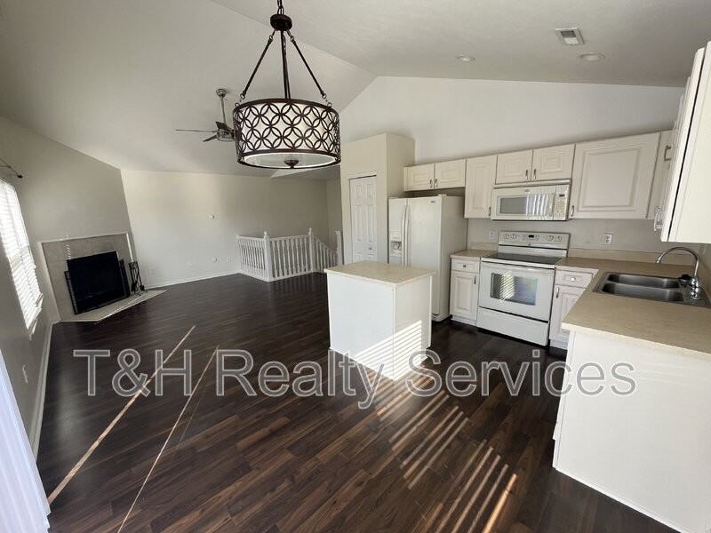 13410 White Granite Dr #600 - Photo 5 of 16