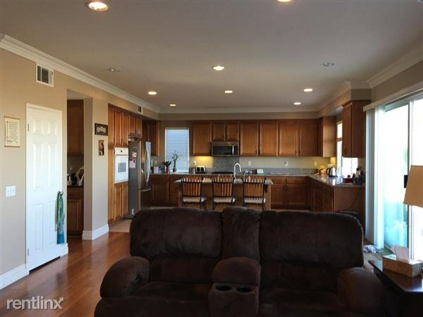 1639 Via Galicia St - Photo 2 of 10