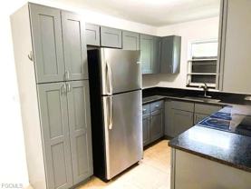 4224 Se 19th Pl - Photo 1 of 1