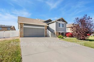 2829 Avocado Ave - Photo 1 of 1