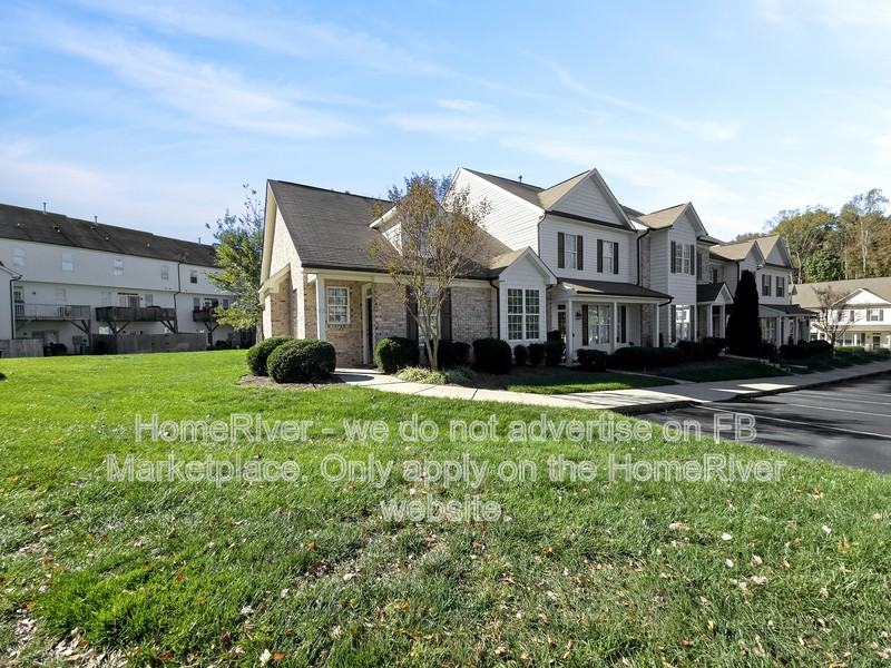 12 Spirea Pl - Photo 3 of 21