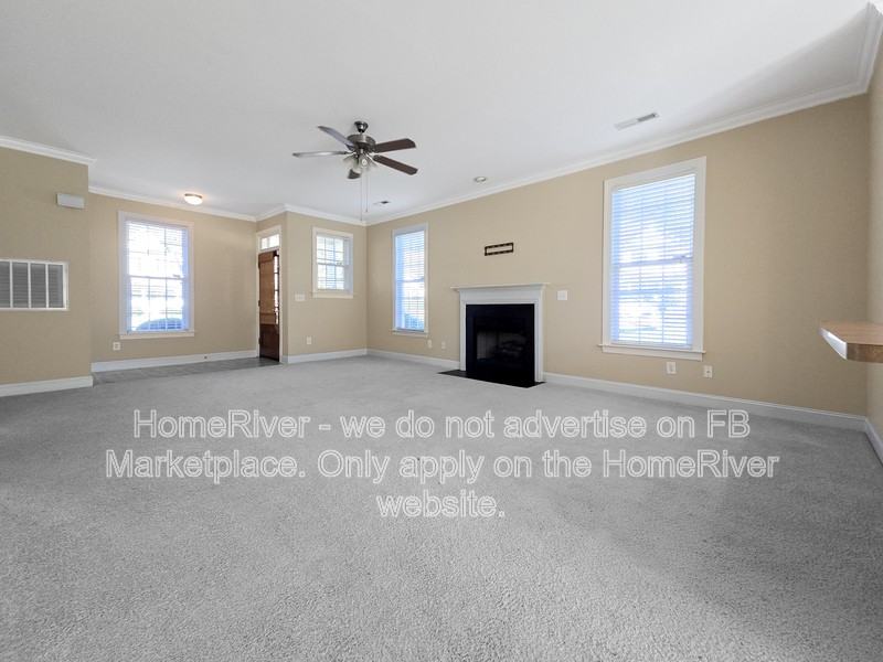 12 Spirea Pl - Photo 4 of 21