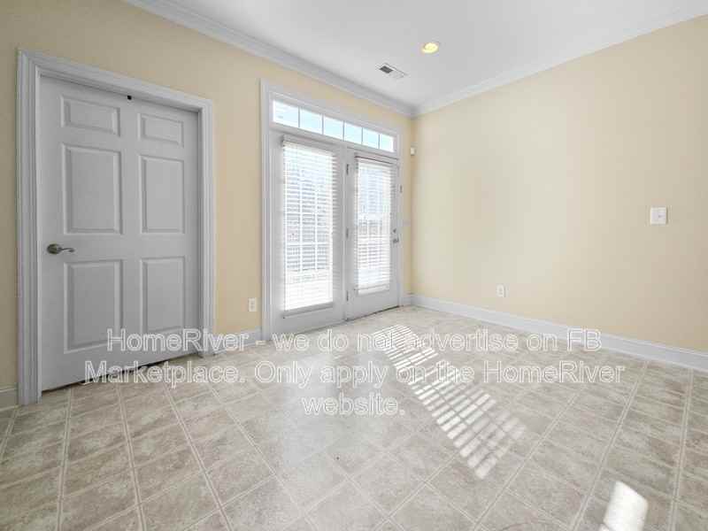 12 Spirea Pl - Photo 5 of 21