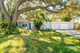 4634 W Sunset Blvd - Photo 1 of 1