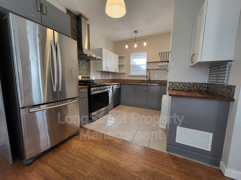 3962 Ne Grand Ave - Photo 2 of 32