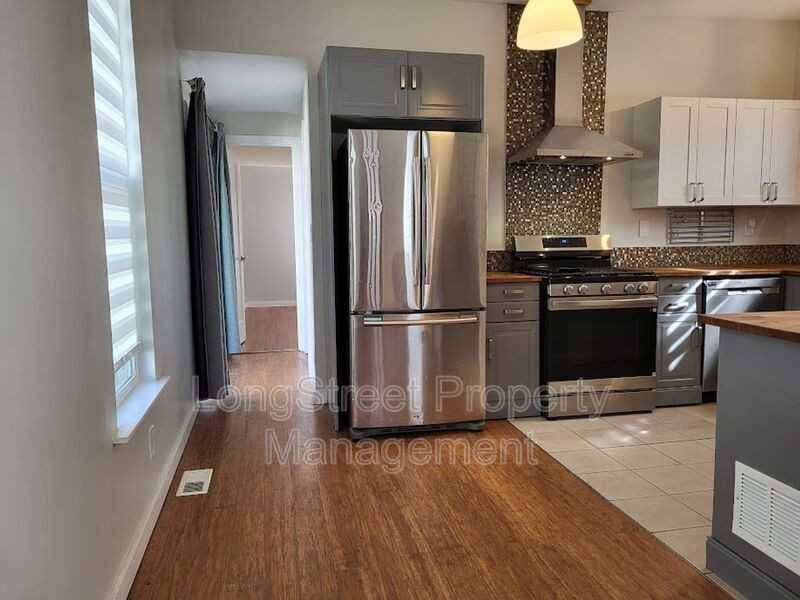 3962 Ne Grand Ave - Photo 3 of 32