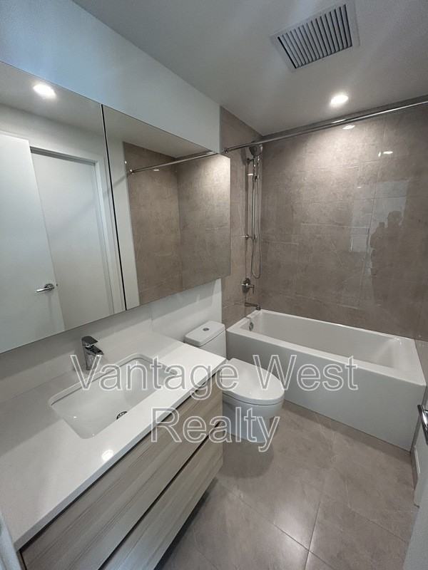 1703 Water St - Photo 6 of 17