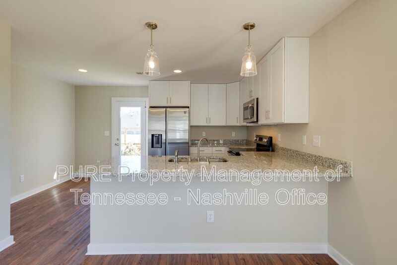 627 Hadley Village Boulevard - Photo 7 of 36