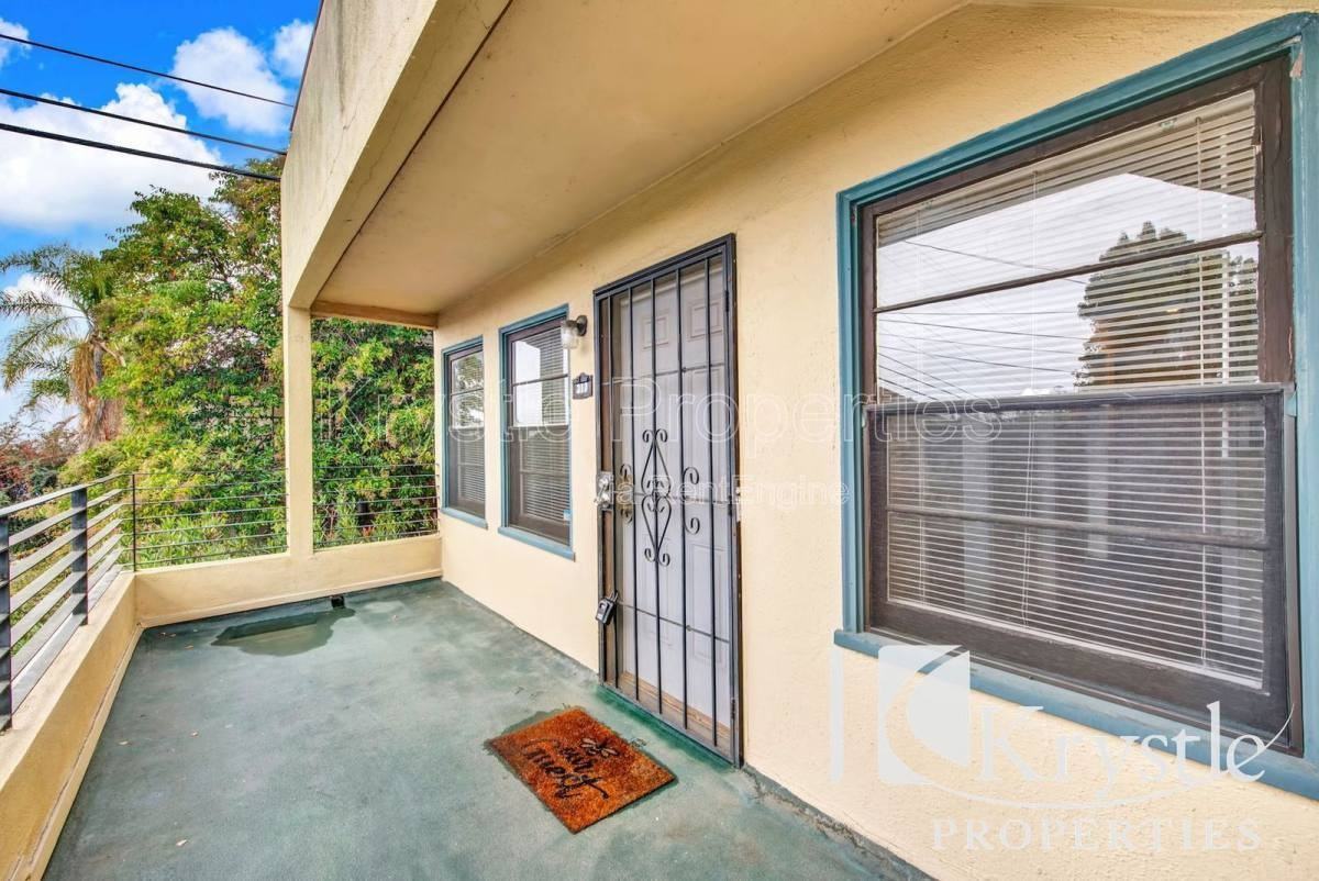317 Monterey St - Photo 3 of 10