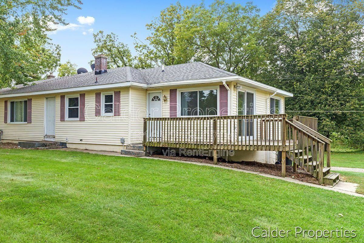 6679 Egan St SE - Photo 2 of 10