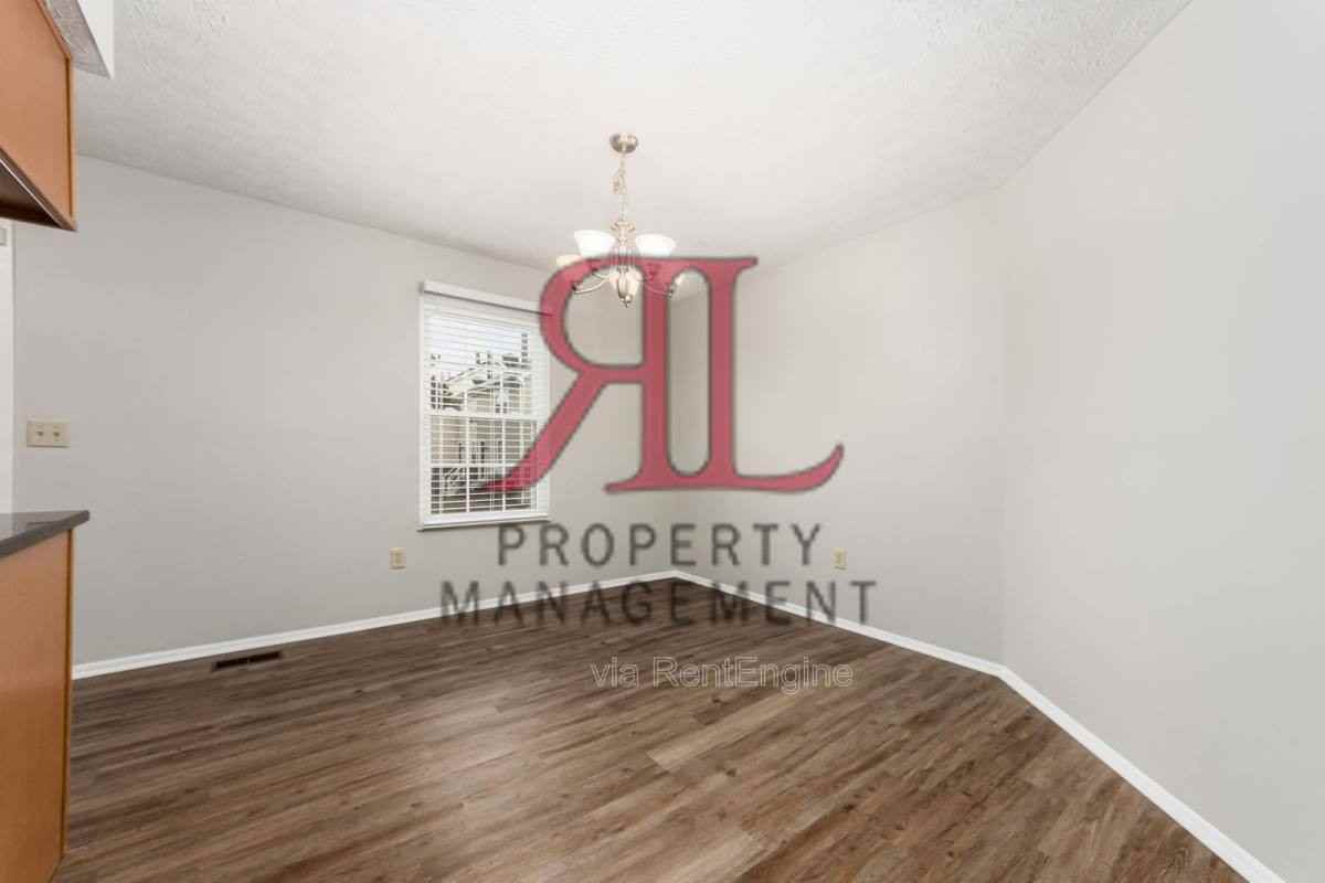 341 W 5th Ave - Photo 3 of 10