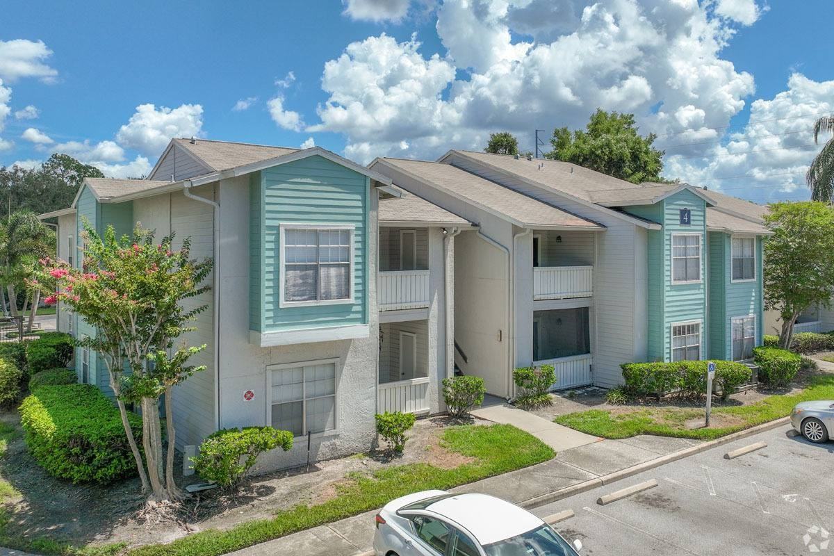 8101 Sheldon Rd - Photo 5 of 19