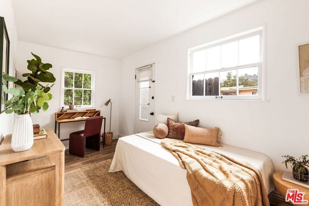 2251 N Cahuenga Blvd #2251 - Photo 4 of 15