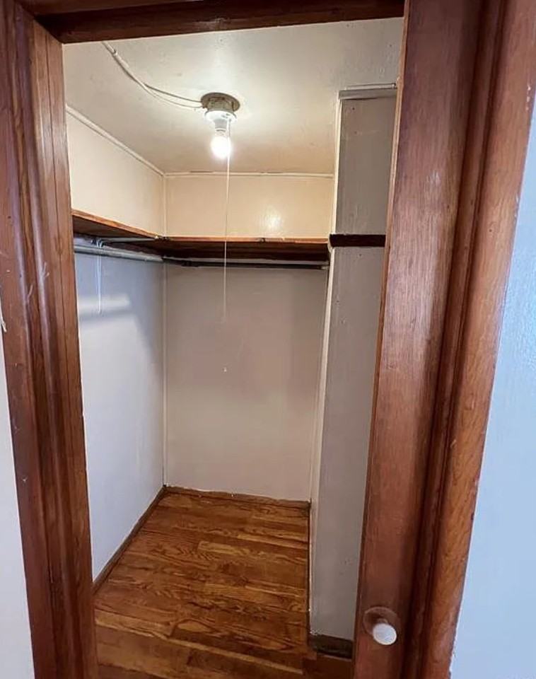 10052 Valley Dr - Photo 3 of 7