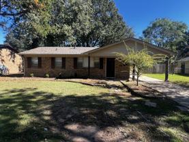 404 Live Oak Dr - Photo 1 of 1